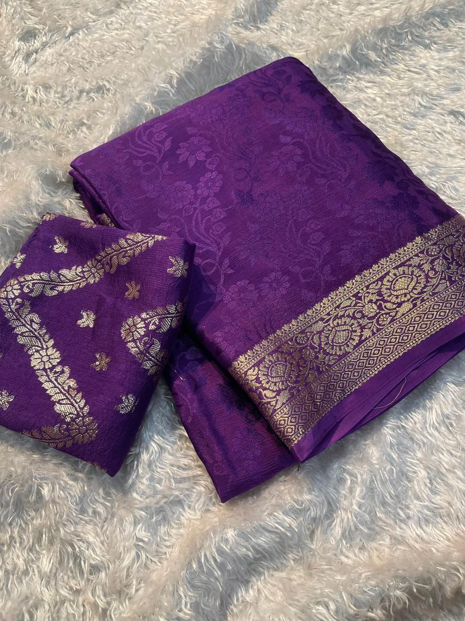Viscose Chinon Weaving Pattern Saree With Dola Banarasi Silk Blouse