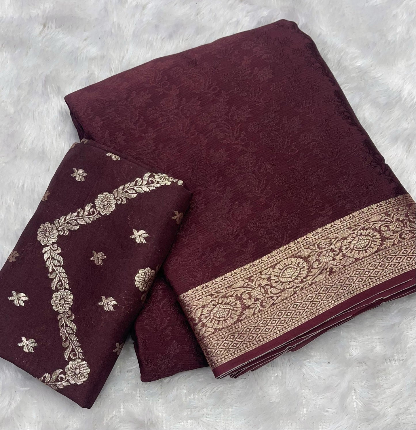 Viscose Chinon Weaving Pattern Saree With Dola Banarasi Silk Blouse