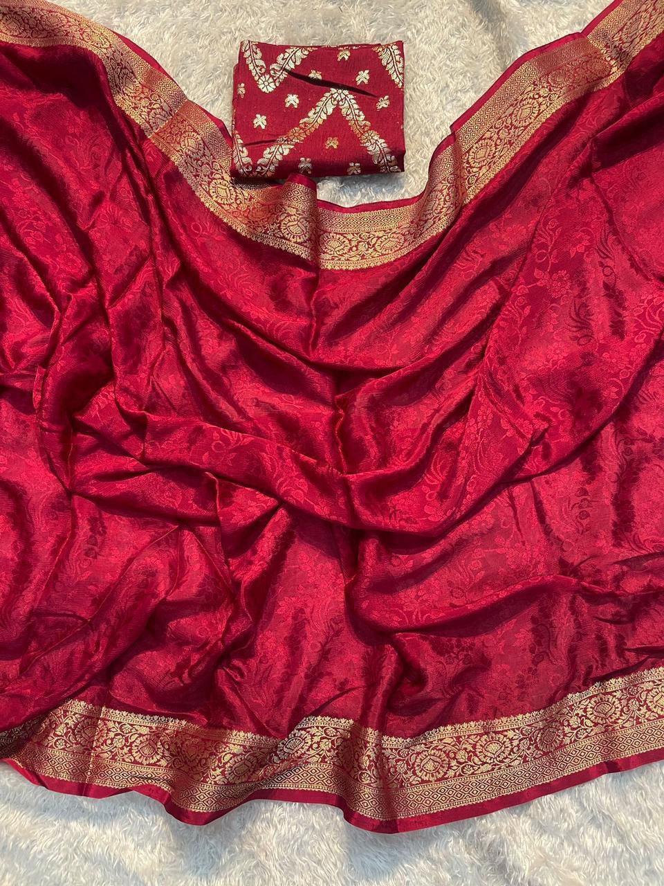 Viscose Chinon Weaving Pattern Saree With Dola Banarasi Silk Blouse