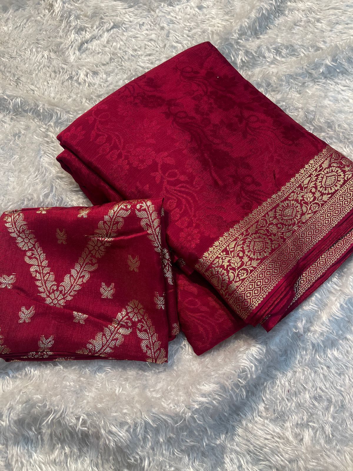 Viscose Chinon Weaving Pattern Saree With Dola Banarasi Silk Blouse