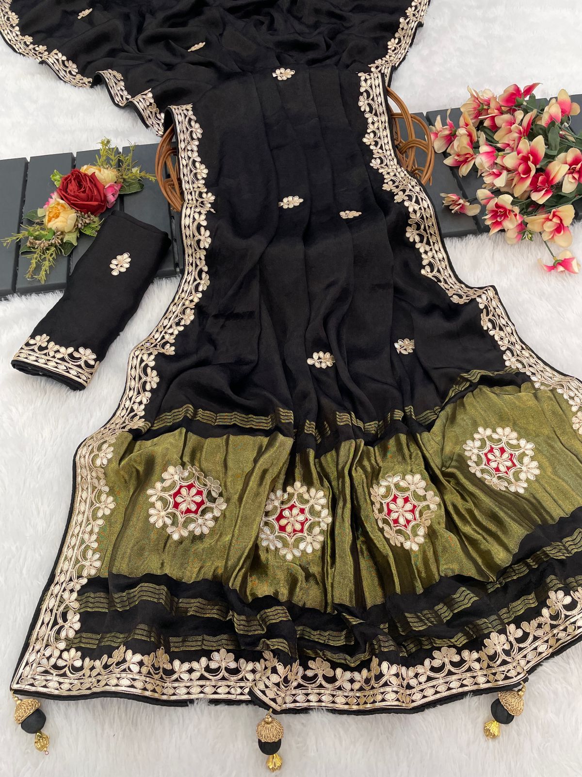 Gaji Silk Original Gala Pallu With Gota Pati Hand Work Saree ❤