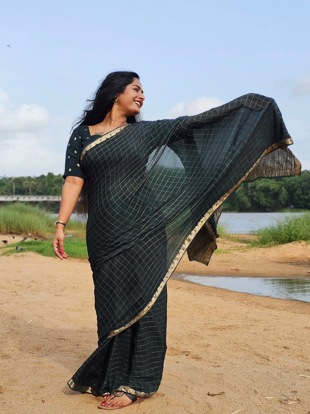 Pure Viscose Chinon Saree With Viscose contrast Blouse