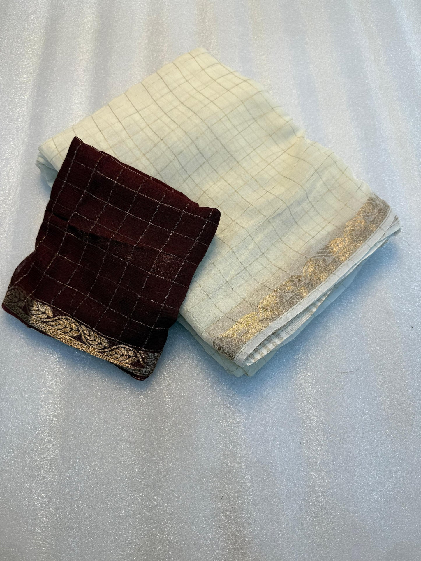 Pure Viscose Chinon Saree With Viscose contrast Blouse