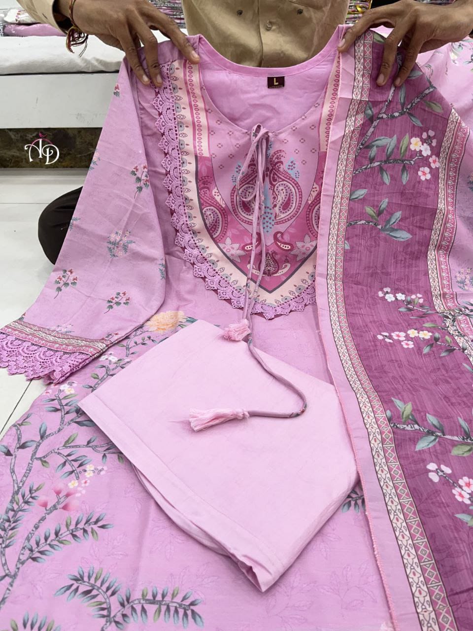 Lilac Muslin Pakistani Suit with digital prints