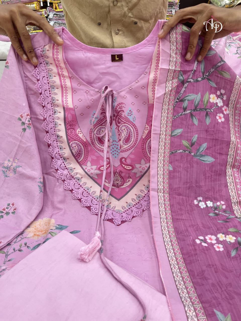 Lilac Muslin Pakistani Suit with digital prints