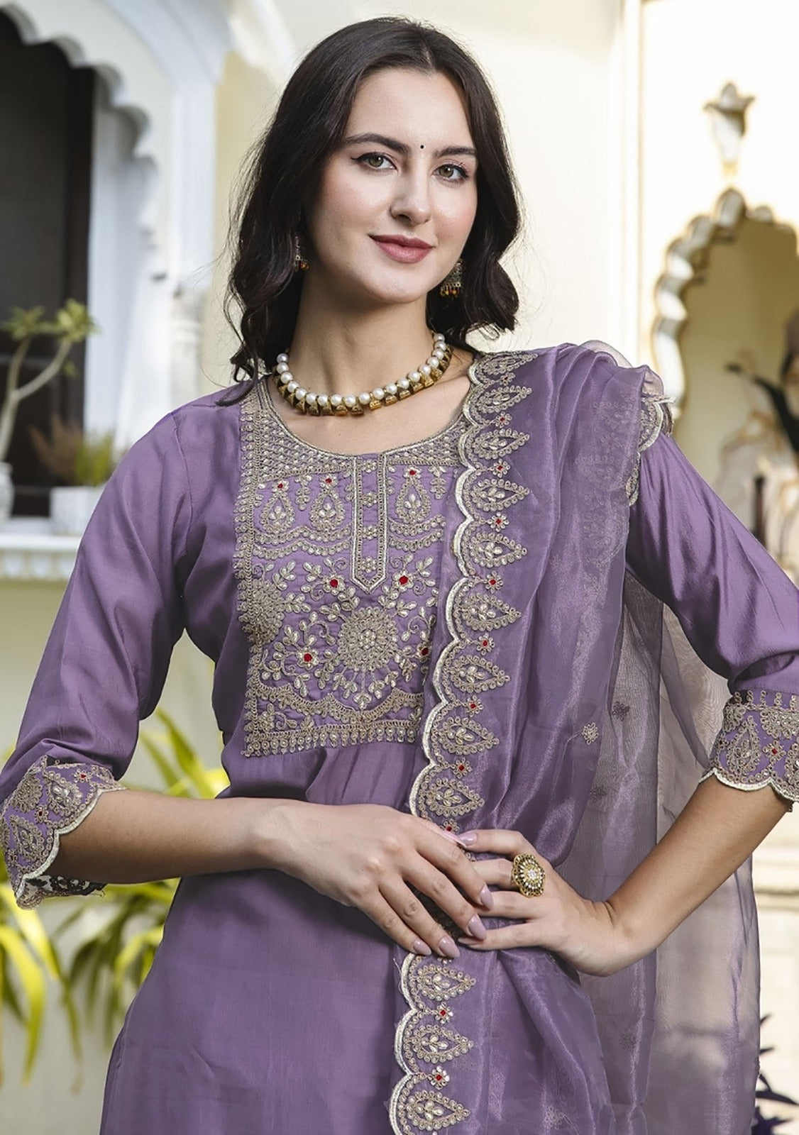 Lavender Sarangi Suit Women’s Kurta Pent Dupatta Set