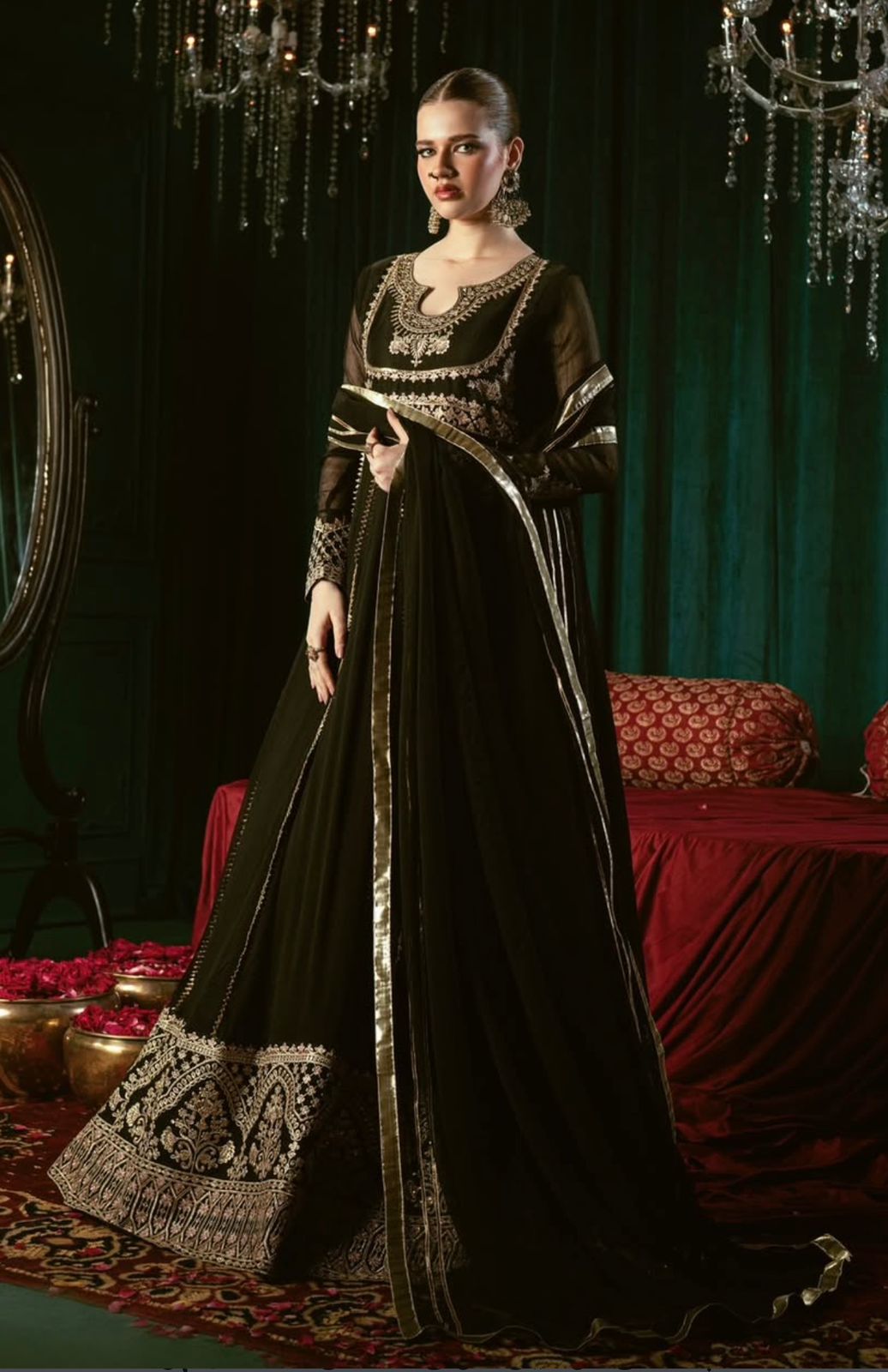 New Design Fox Georgette *(Gown & Pant& dupatta) Reddy To Party Wear