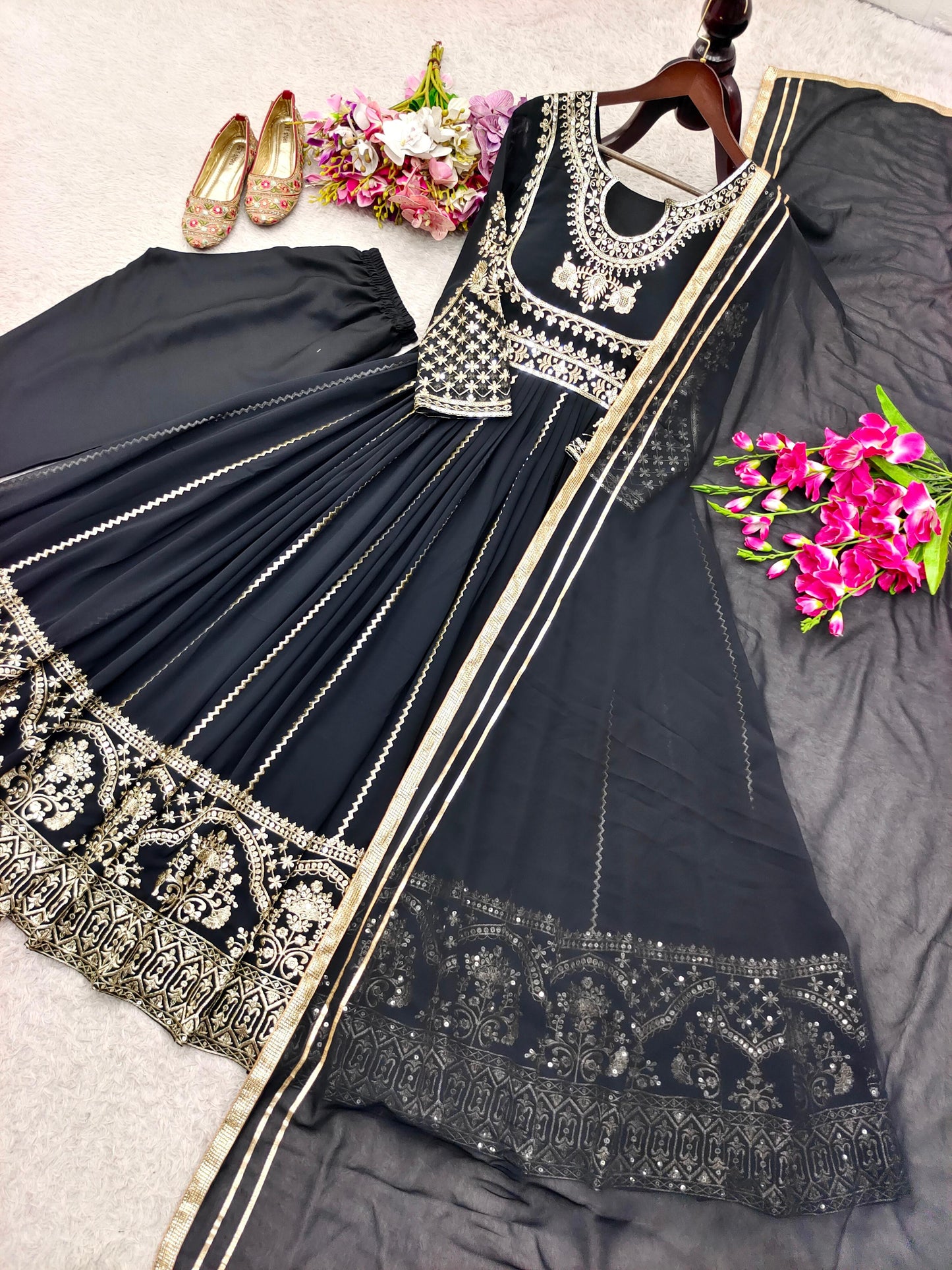 New Design Fox Georgette *(Gown & Pant& dupatta) Reddy To Party Wear