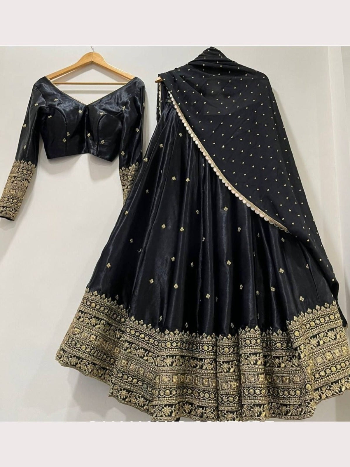 Embroidered Semi Stitched Lehenga Choli &Dupatta Set
