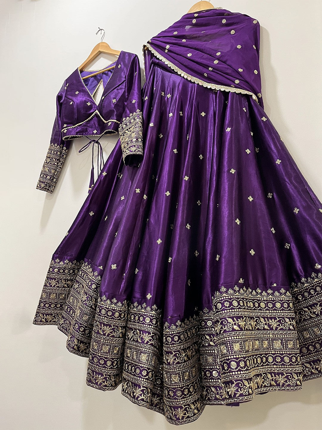 Embroidered Semi Stitched Lehenga Choli &Dupatta Set
