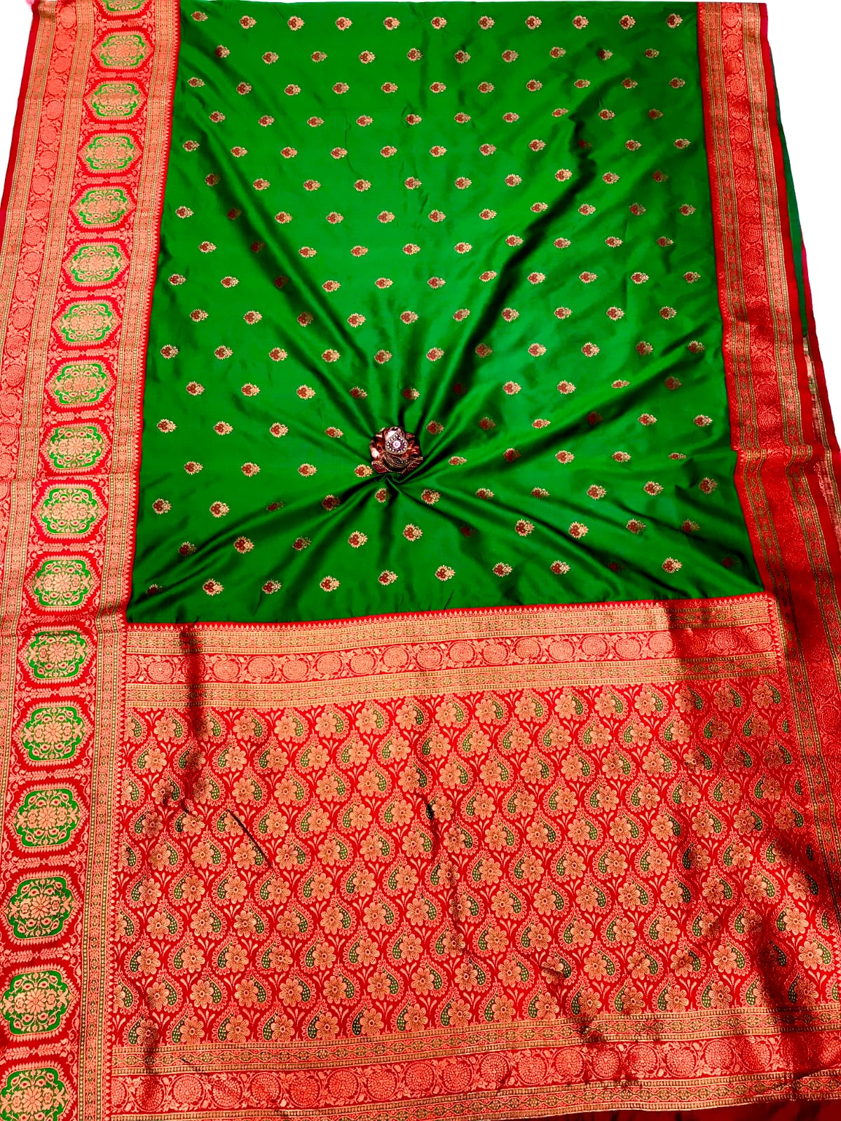 BANARASI SOFT SILK, Contrast Jacquard Border with meena Saree