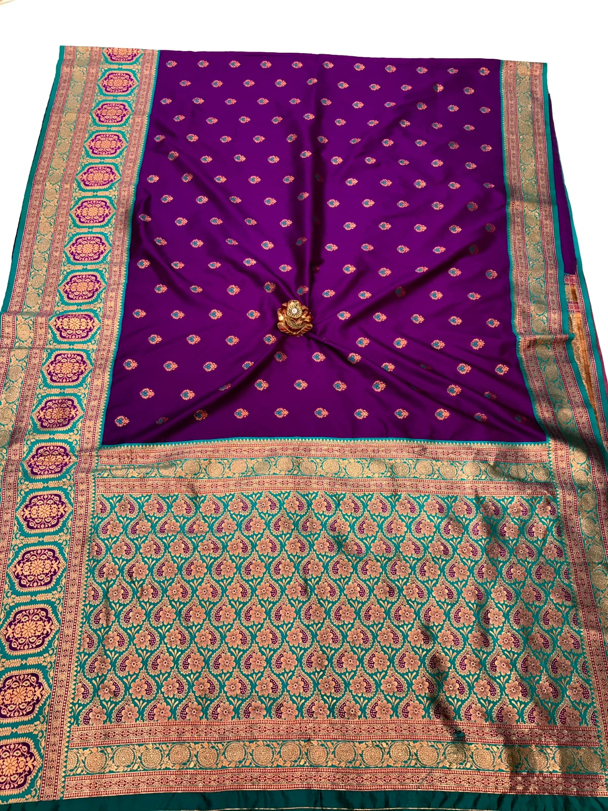 BANARASI SOFT SILK, Contrast Jacquard Border with meena Saree