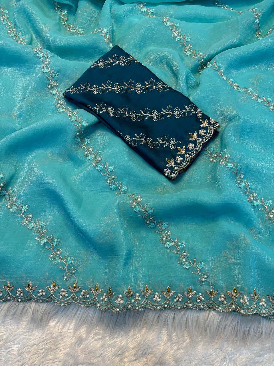 Soft crunchy saree with embroidery 🧵 work with stone work saree with cut work