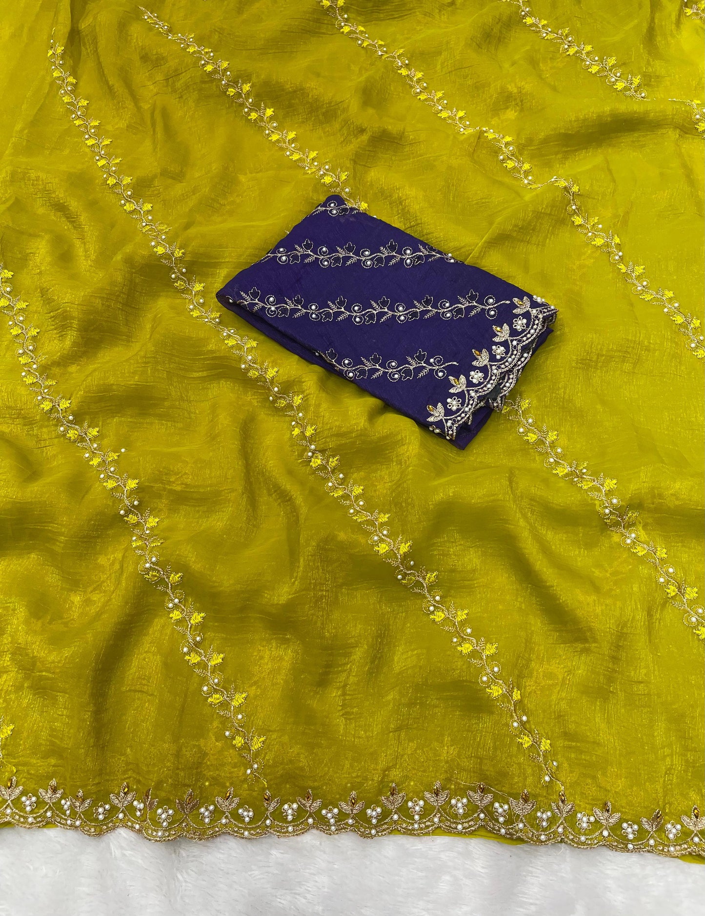 Soft crunchy saree with embroidery 🧵 work with stone work saree with cut work
