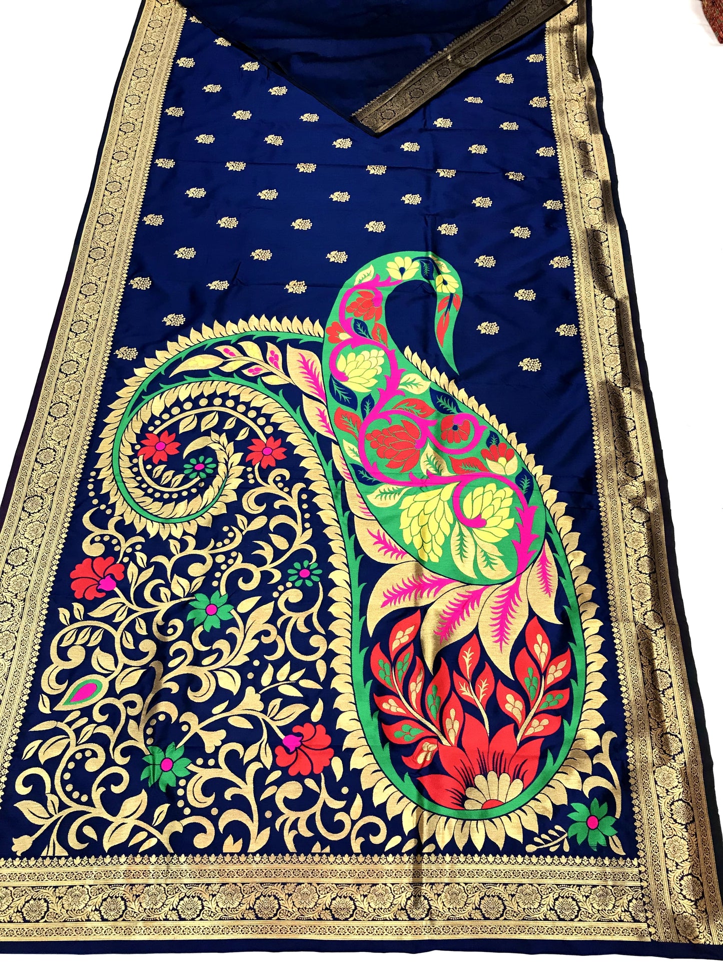 SOFT BANARASI LICHI SILK ATTRACTIVE COLOR COMBINATION WITH ROSE GOLD JARI SUPER BORDER SAREE