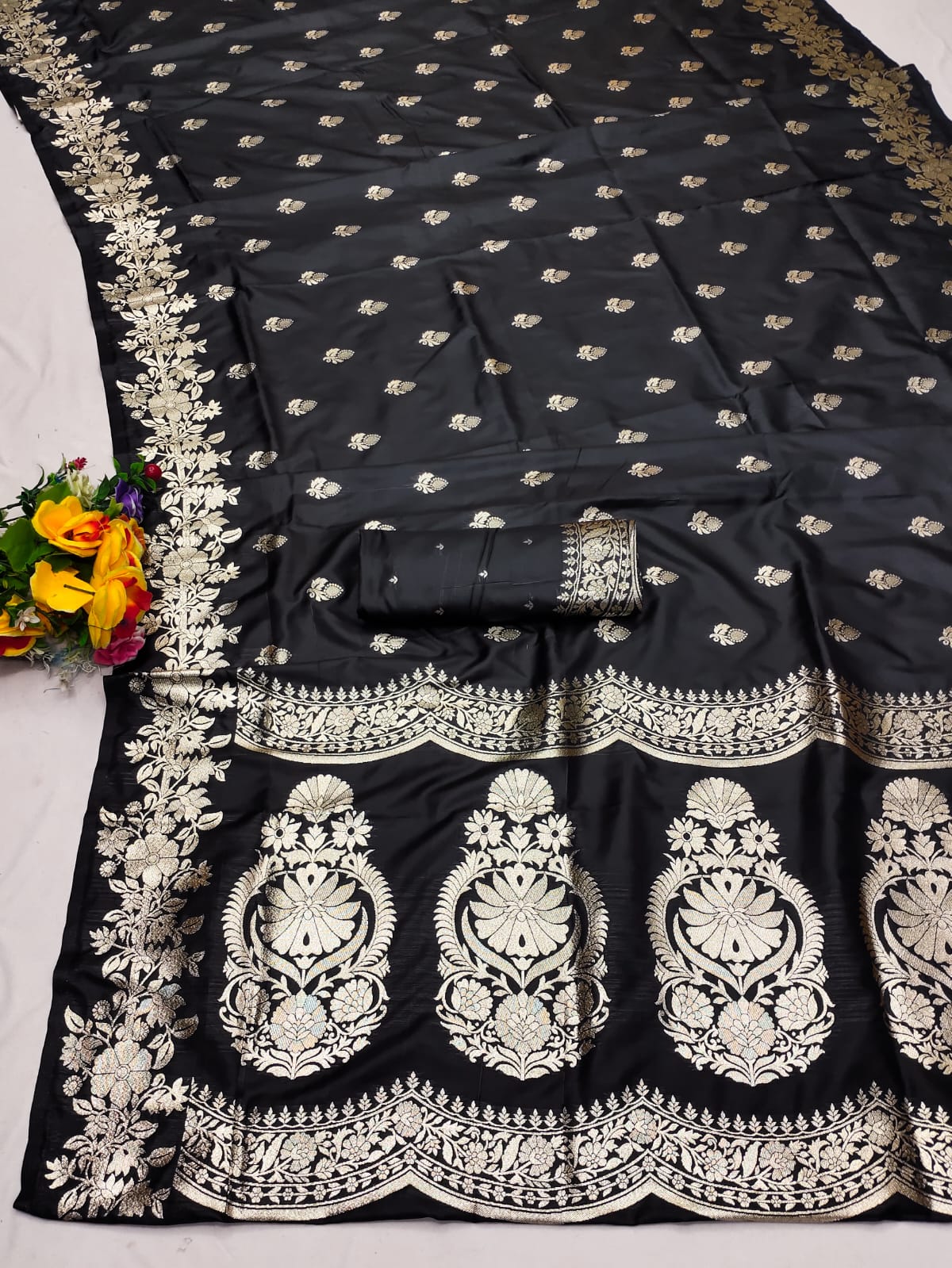 Pure Soft banarasi silk saree Original pure Banarasi jari and rich pallu