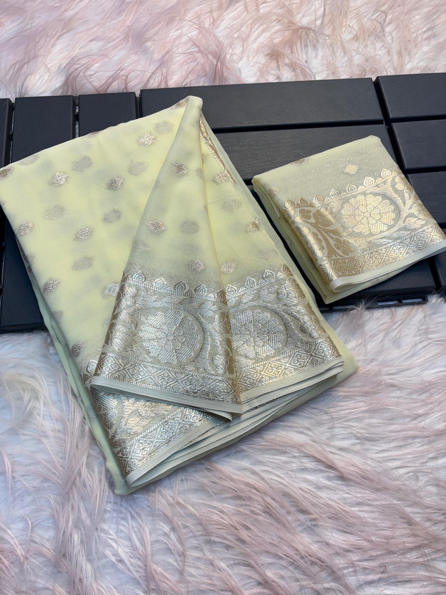 New Arrival – Viscose Georgette Saree with Running Weaving Blouse