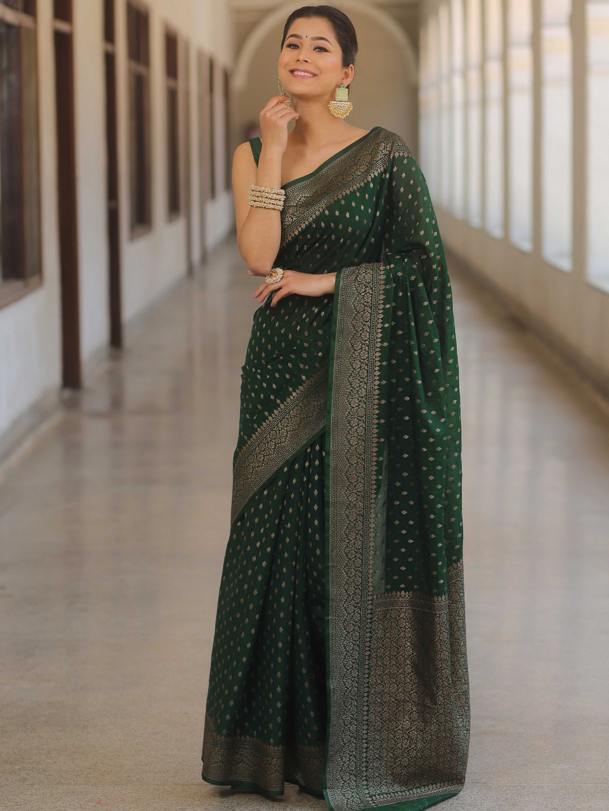 Premium Banarasi Jacquard Saree with Blouse β Haryali (Green)