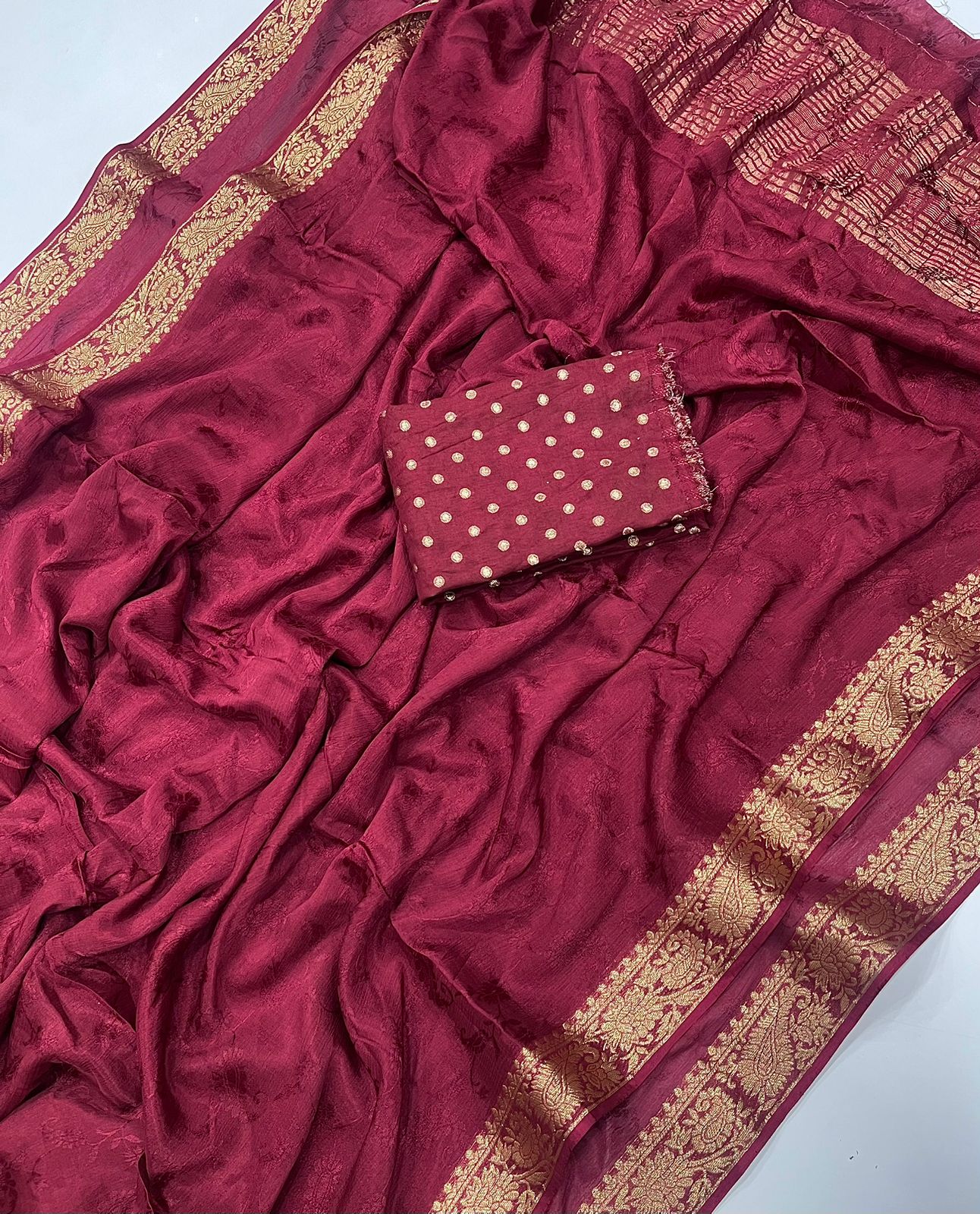HOS Pure Chinon Chiffon Saree – Zari Weaving Border with Butti Brocade Blouse