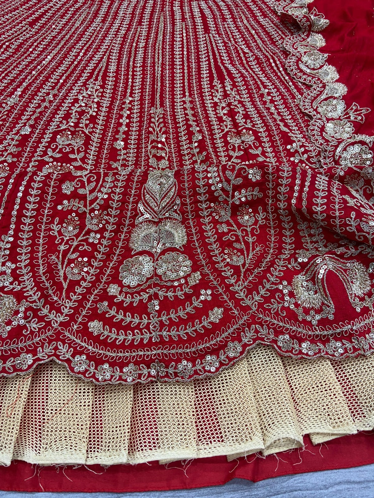 HOS HC-1010 Designer Lehenga β Boomer Silk with Thread, Coding & Sequins Work (3.5 Mtr Flair)