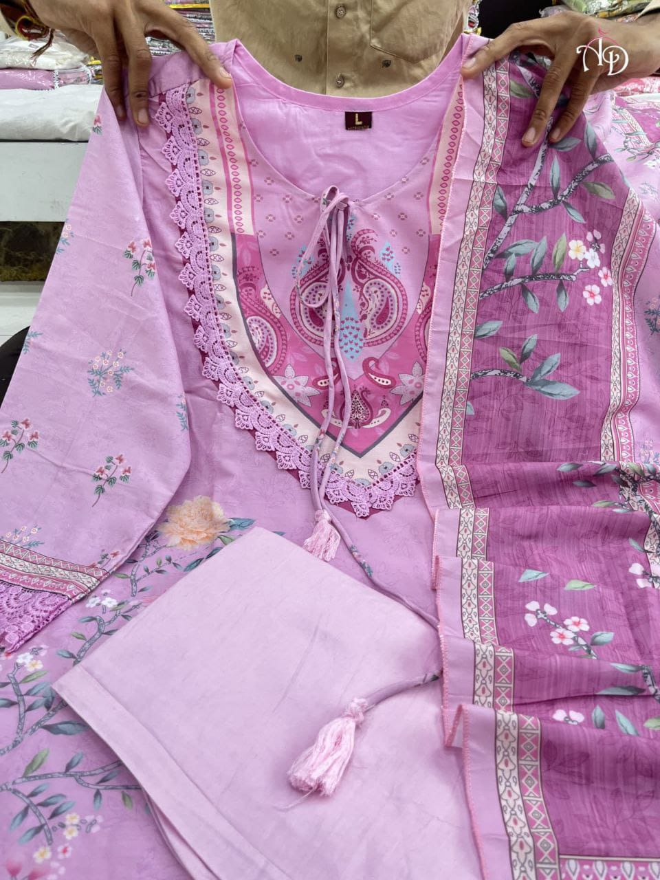Lilac Muslin Pakistani Suit with digital prints