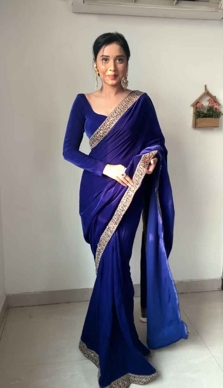 HC-863 Premium Velvet Ready-to-Wear Saree – Heavy Lace Border Work with Unstitched Velvet Blouse | House of ShiVisha™