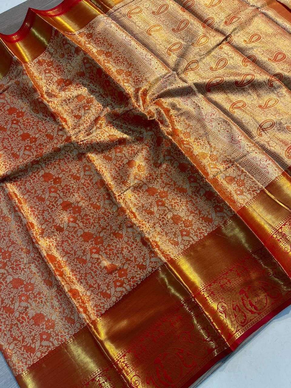 House of ShiVisha Premium Kanjiveram Silk Saree – Original Zari Weaving with Rich Pallu & Broad Border - House Of ShiVisha