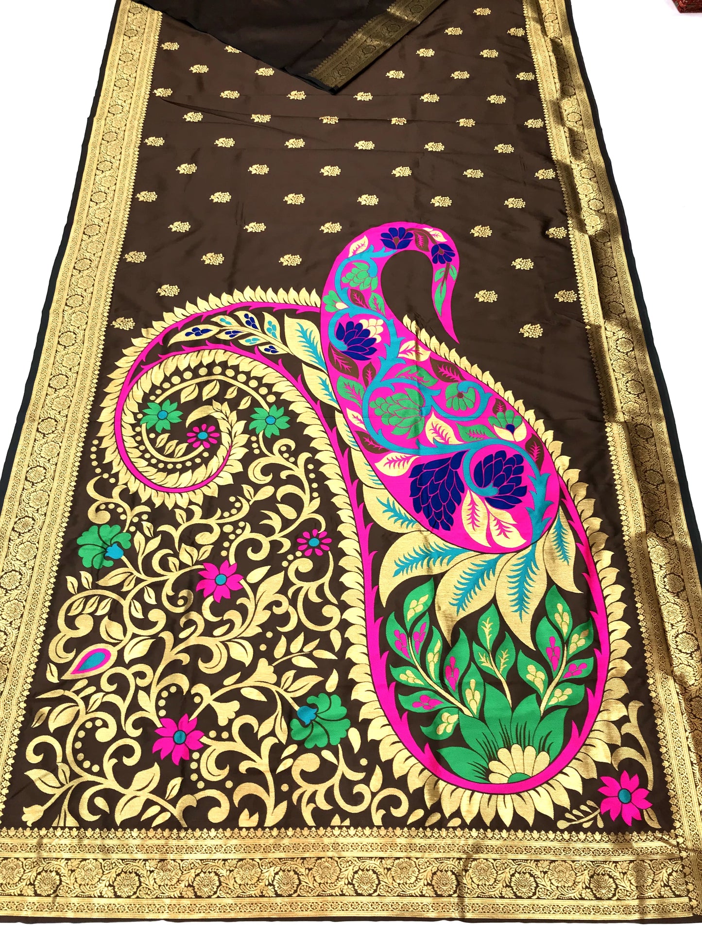 SOFT BANARASI LICHI SILK ATTRACTIVE COLOR COMBINATION WITH ROSE GOLD JARI SUPER BORDER SAREE