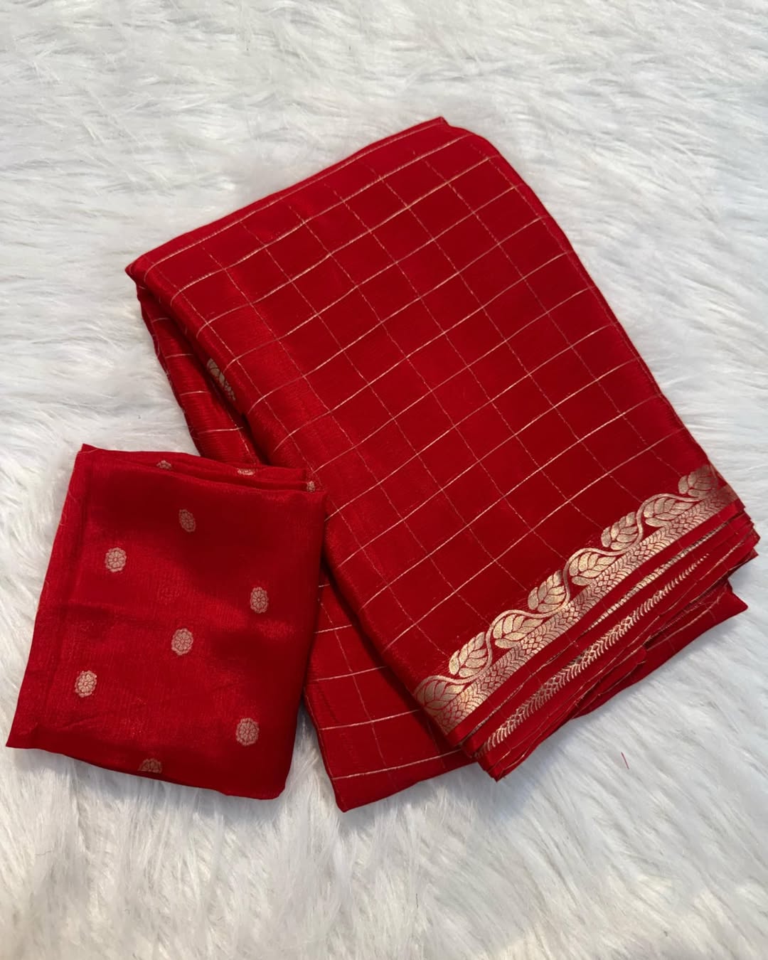 New Arrival – Pure Viscose Chinon Saree with Matching Blouse