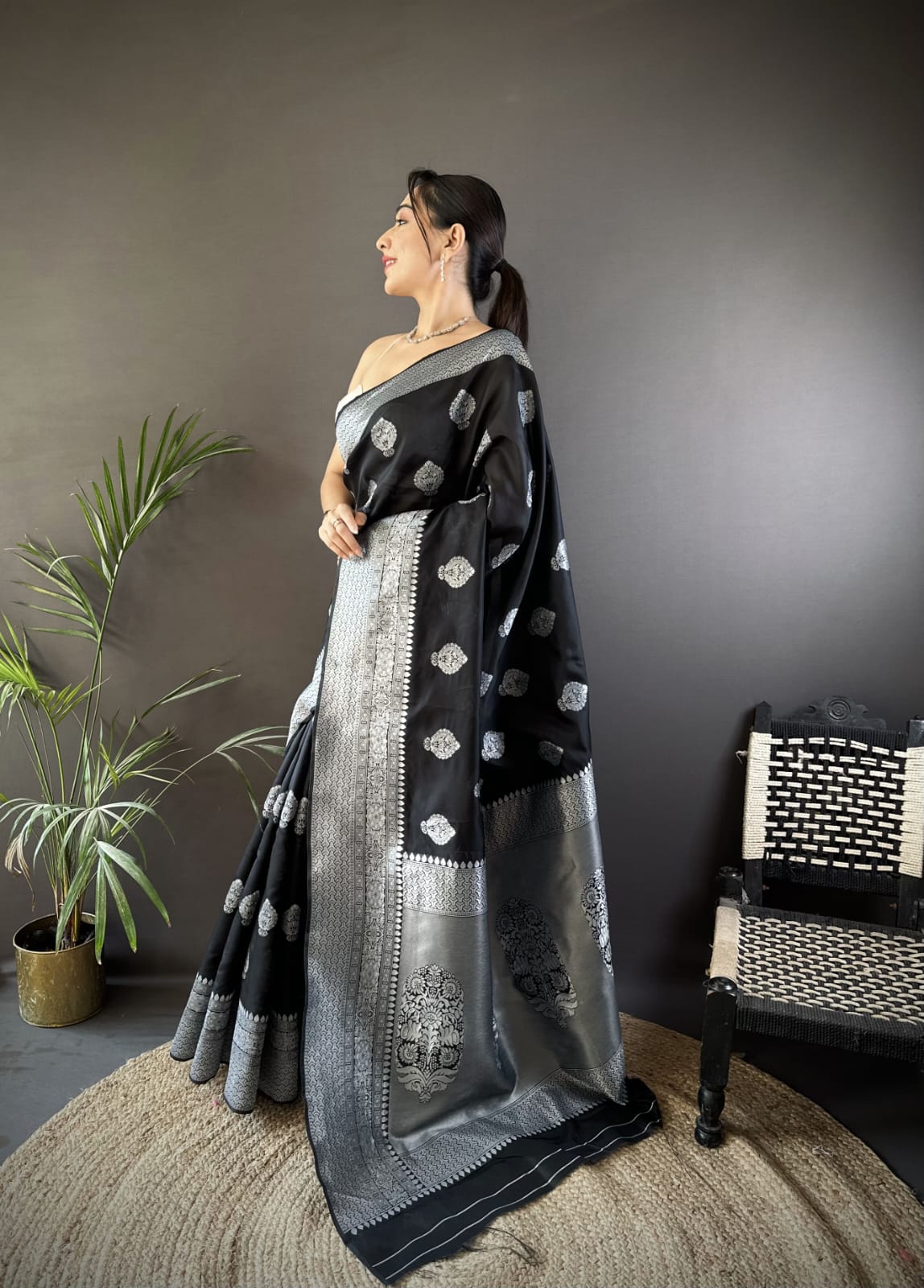 HOS Khwaish Catalogue – Soft Banarasi Silk Saree with Silver Jari Weaving & Rich Pallu