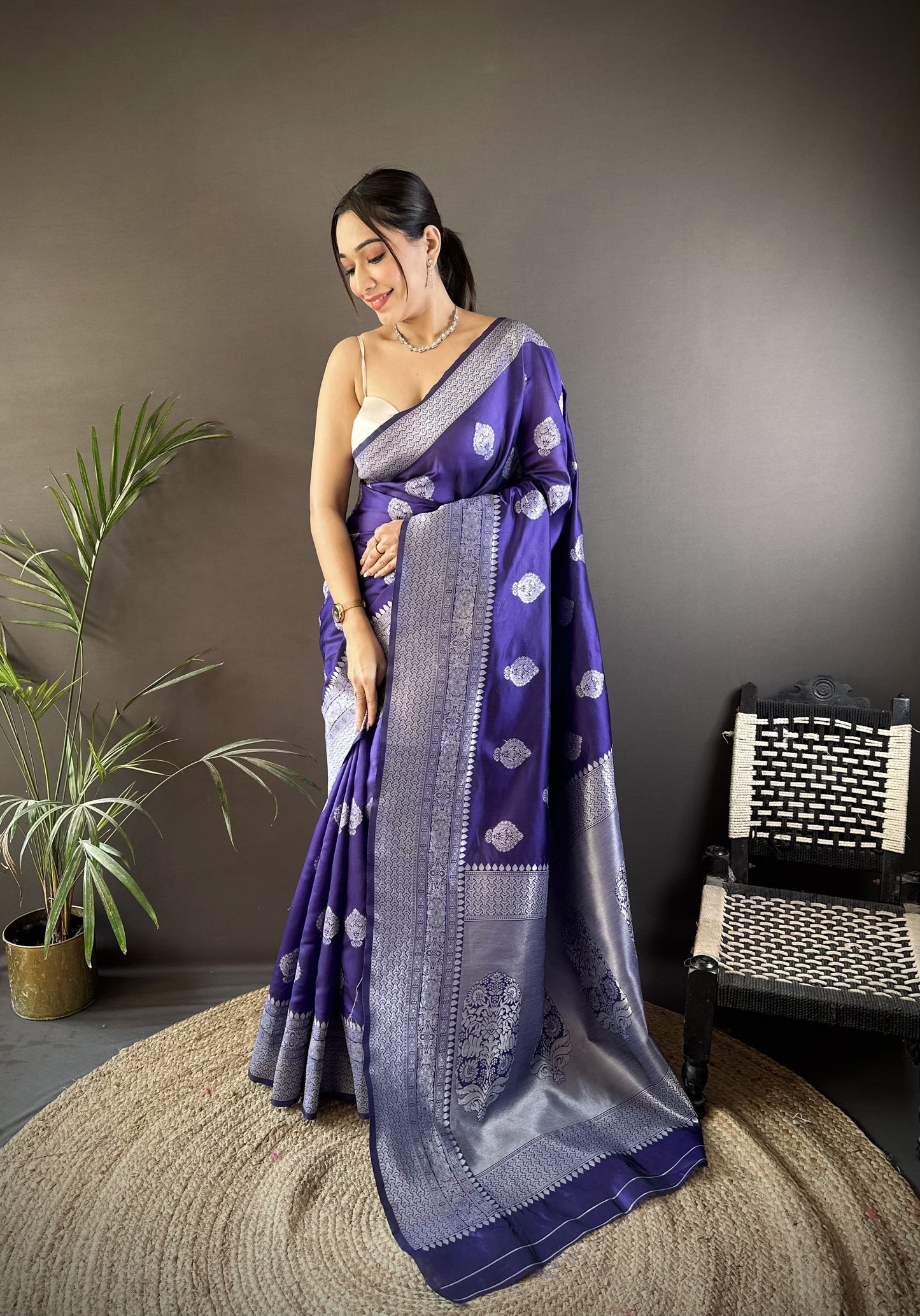 HOS Khwaish Catalogue – Soft Banarasi Silk Saree with Silver Jari Weaving & Rich Pallu