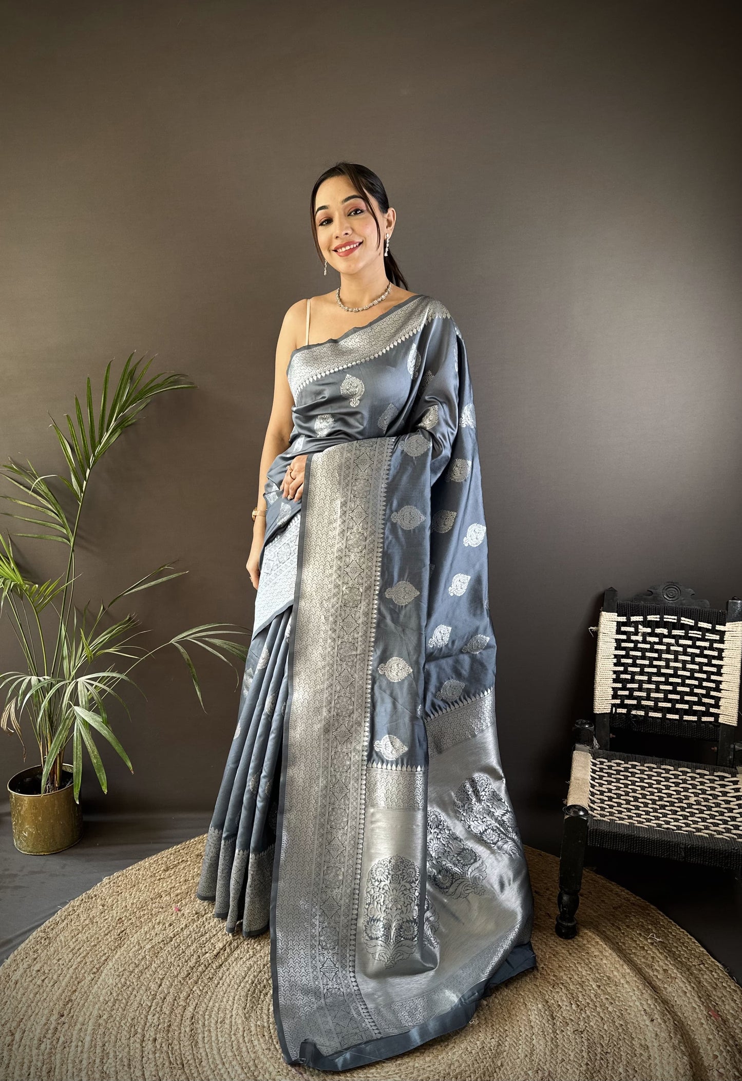 HOS Khwaish Catalogue – Soft Banarasi Silk Saree with Silver Jari Weaving & Rich Pallu