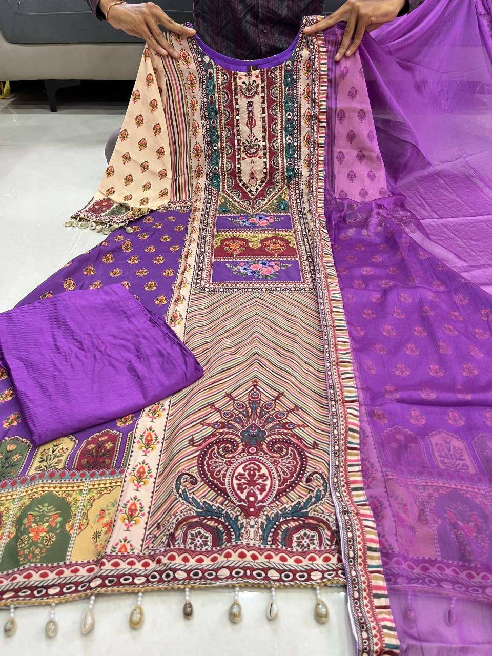 HOS Jasood Anarkali Set – Pure Chinon Kurti with Plazo, Chiffon Dupatta & Moti Mala (2 Color Kodi) - House Of ShiVisha