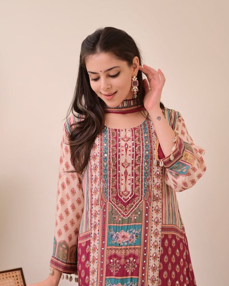 HOS Jasood Anarkali Set – Pure Chinon Kurti with Plazo, Chiffon Dupatta & Moti Mala (2 Color Kodi)
