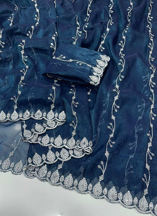 HOS Georgette Crunchy Saree with Embroidery & Blouse - House Of ShiVisha