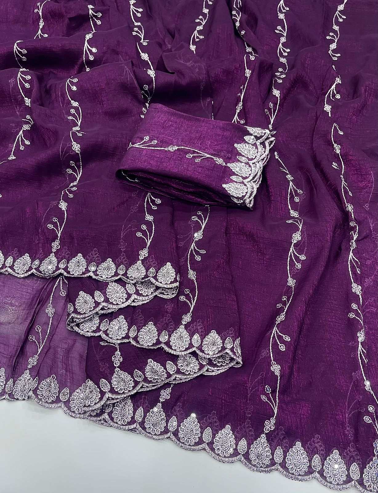 HOS Georgette Crunchy Saree with Embroidery & Blouse - House Of ShiVisha