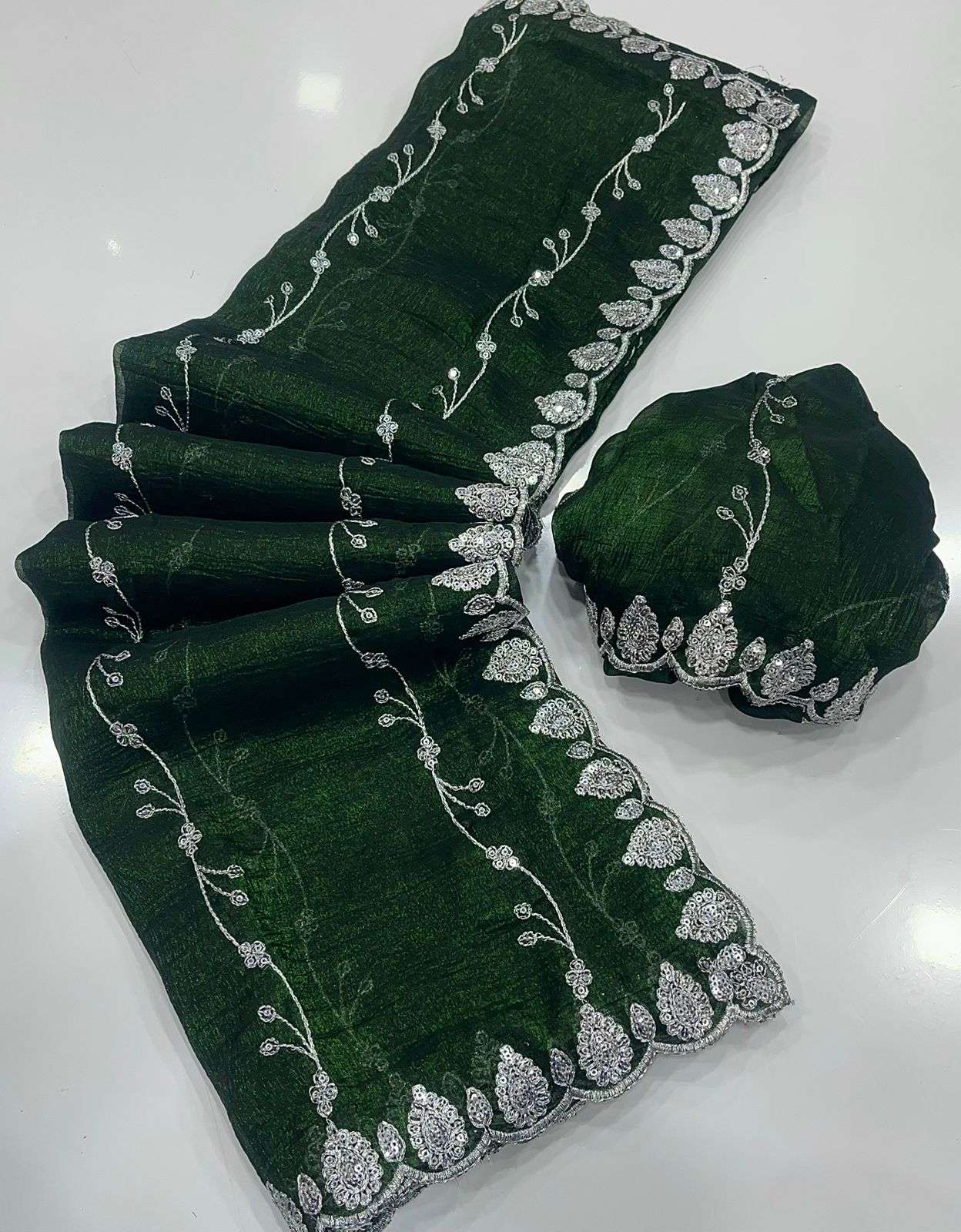 HOS Georgette Crunchy Saree with Embroidery & Blouse - House Of ShiVisha