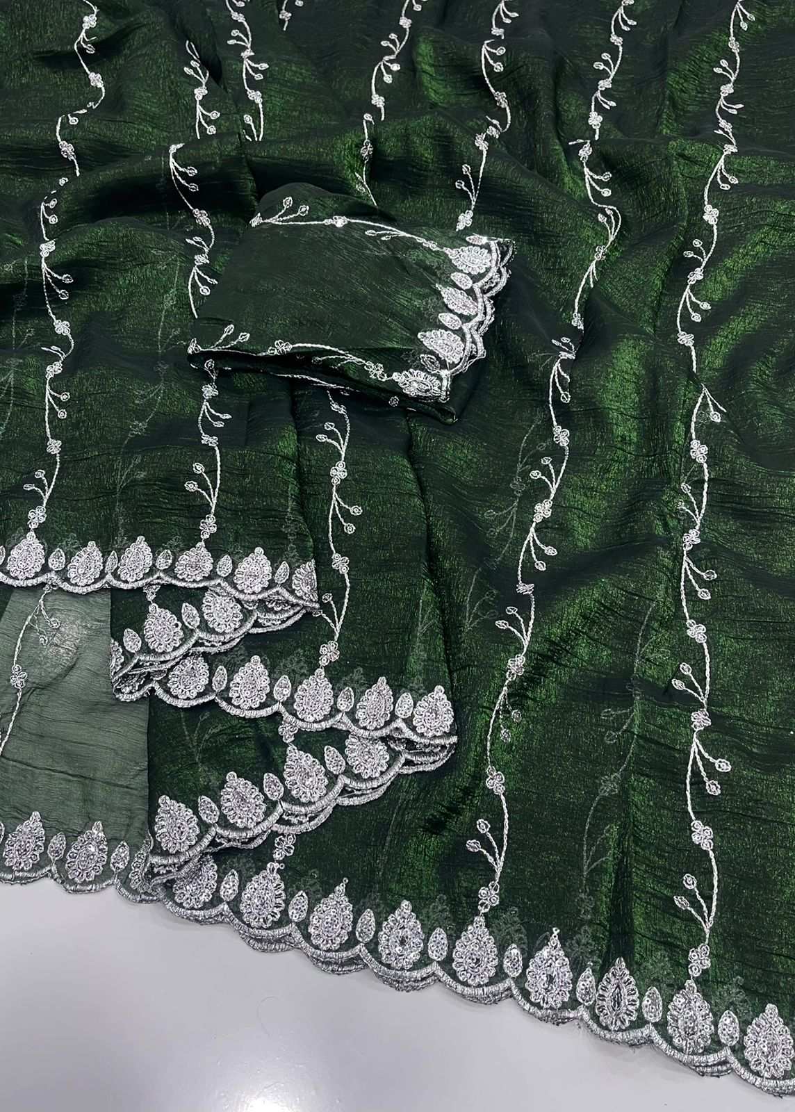 HOS Georgette Crunchy Saree with Embroidery & Blouse - House Of ShiVisha