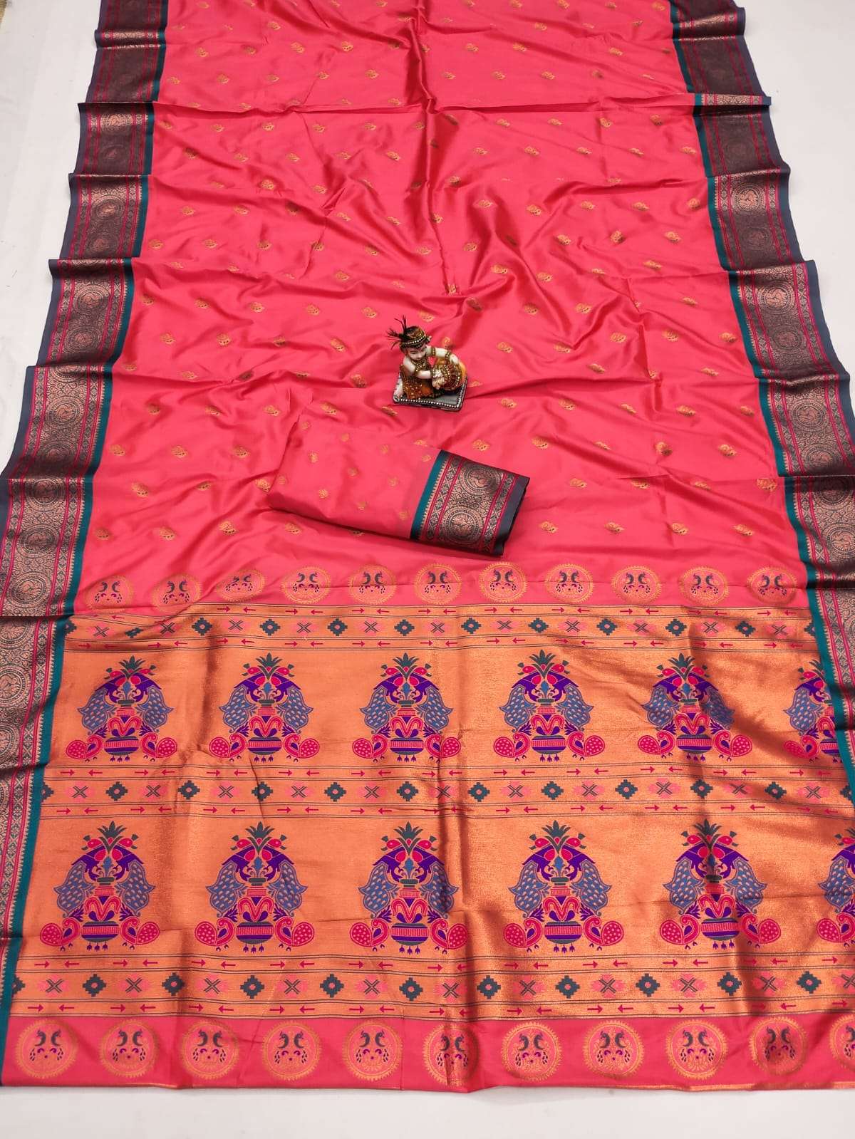 HOS Ruhi Paithani Banarasi Silk Saree with Peacock Pallu - House Of ShiVisha