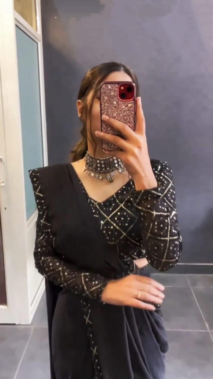 HOS HC-621 Georgette Ready-to-Wear Saree with Chikankari Work - House Of ShiVisha