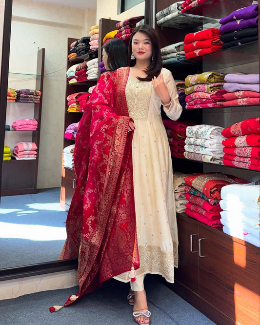 Jashn-E-Bahaaraa Anarkali Kurti Pant Dupatta Set – Banana Silk with Banarasi Dupatta & Golden Zari Work | House of ShiVisha™