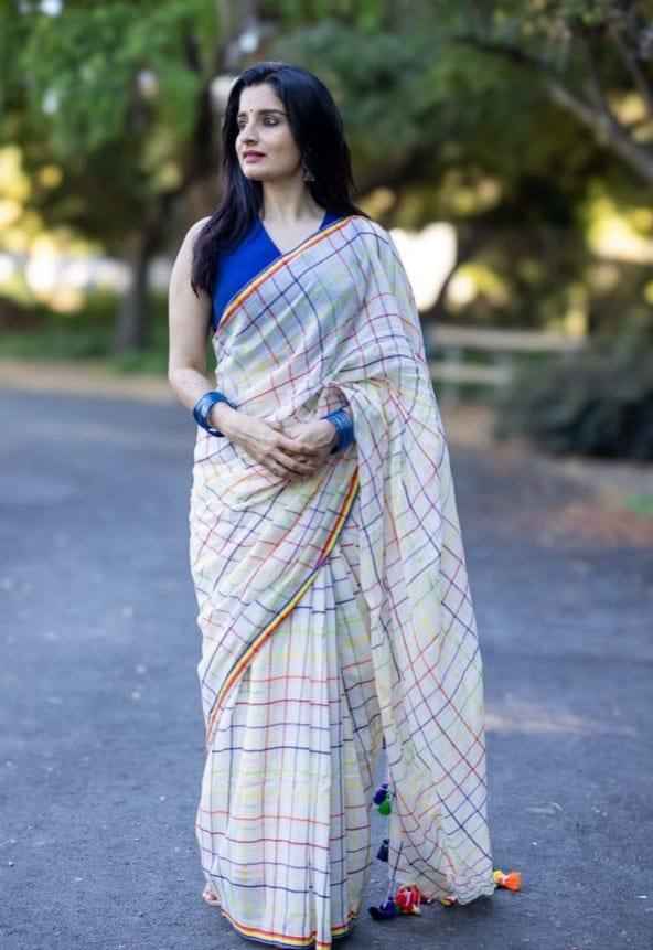 MG537 Linen Saree – Digital Print Design with Matching Digital Print Blouse | House of ShiVisha™