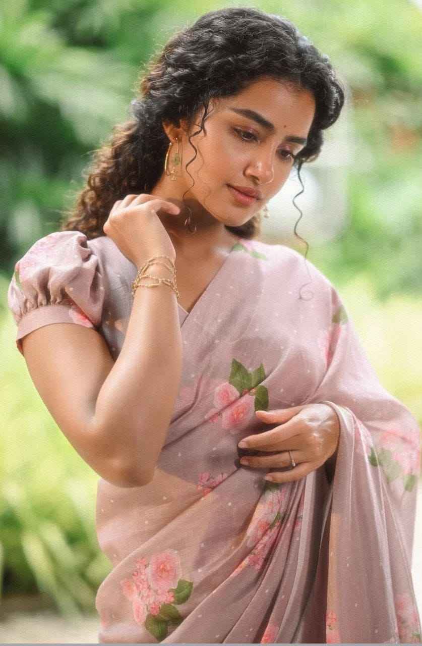 Mangalya Plain Linen Saree – Digital Print Design with Matching Blouse | House of ShiVisha™