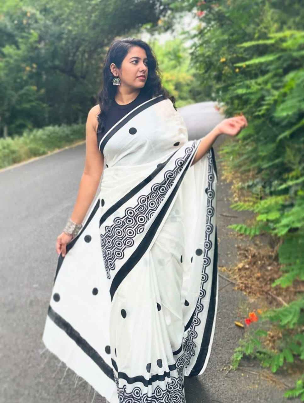 Mangalya Plain Linen Saree – Digital Print Design with Matching Blouse | House of ShiVisha™