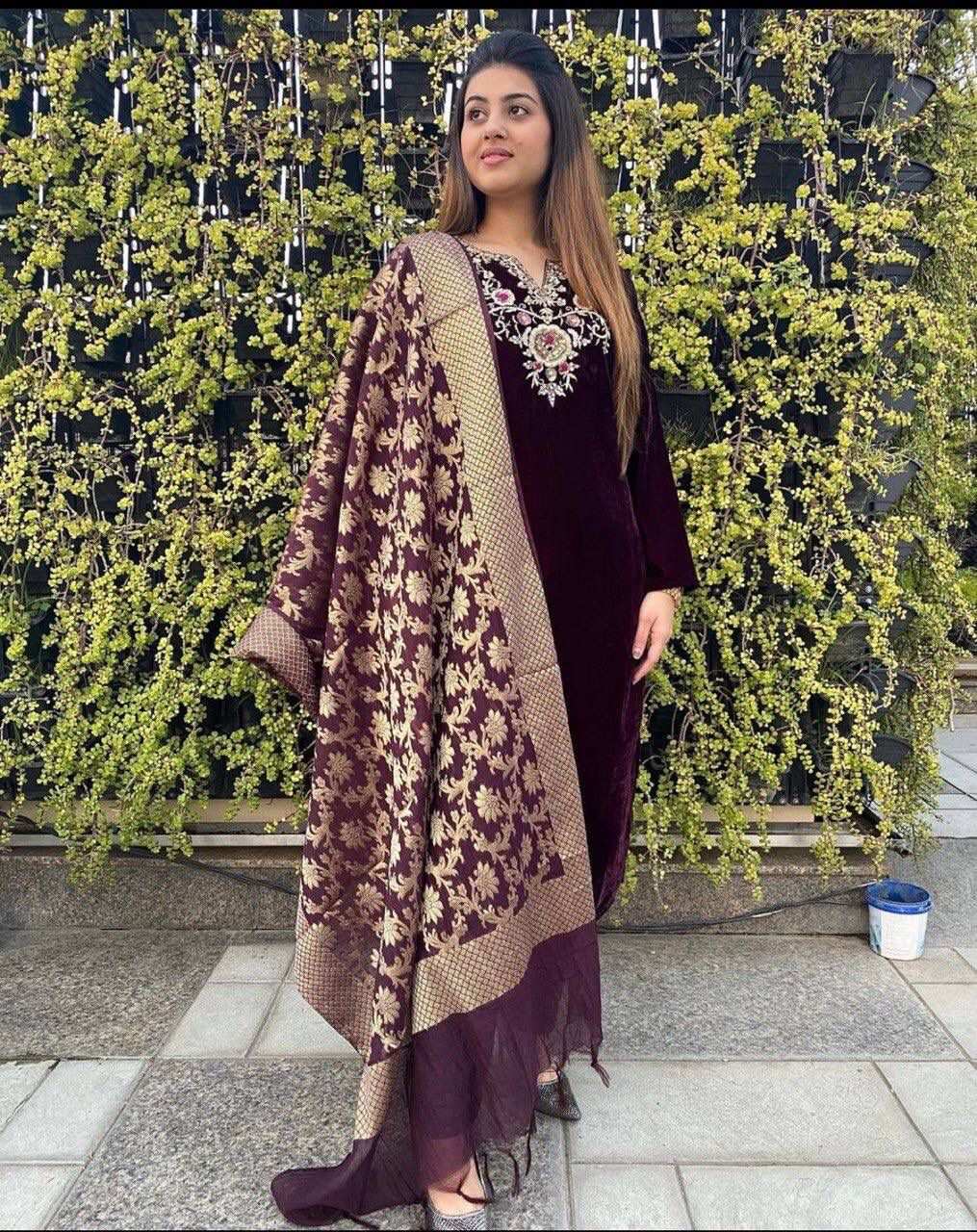 HOS FD-7803 Velvet Suit Set with Embroidered Top & Printed Dupatta - House Of ShiVisha