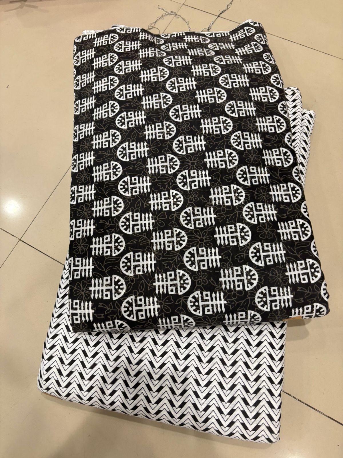 Premium Cotton Printed Fabric – 10 Meter Set (Design 04)