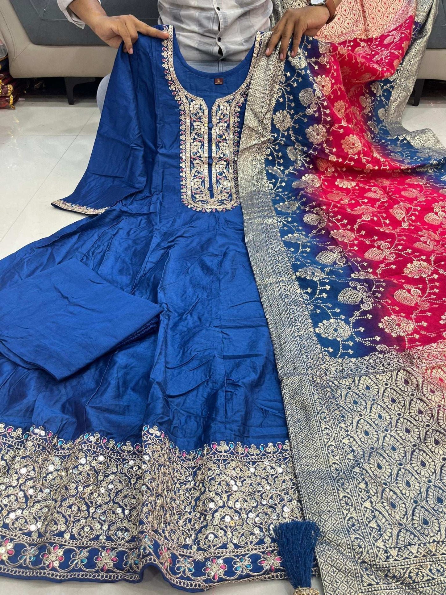 HOS Jashn-E-Bahaaraa Anarkali Set – Flared Banana Silk Kurti with Pant & Banarasi Dupatta - House Of ShiVisha