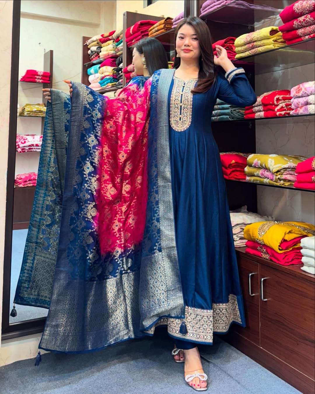 HOS Jashn-E-Bahaaraa Anarkali Set – Flared Banana Silk Kurti with Pant & Banarasi Dupatta - House Of ShiVisha