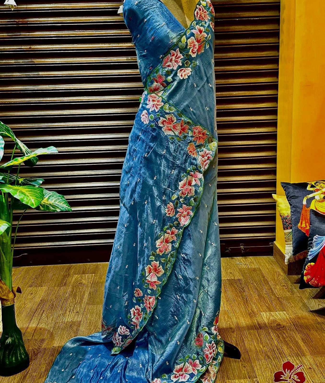 HOS Trendy Tussar Crush Saree – Dual Tone with Thread Embroidery & Scallop Borders - House Of ShiVisha